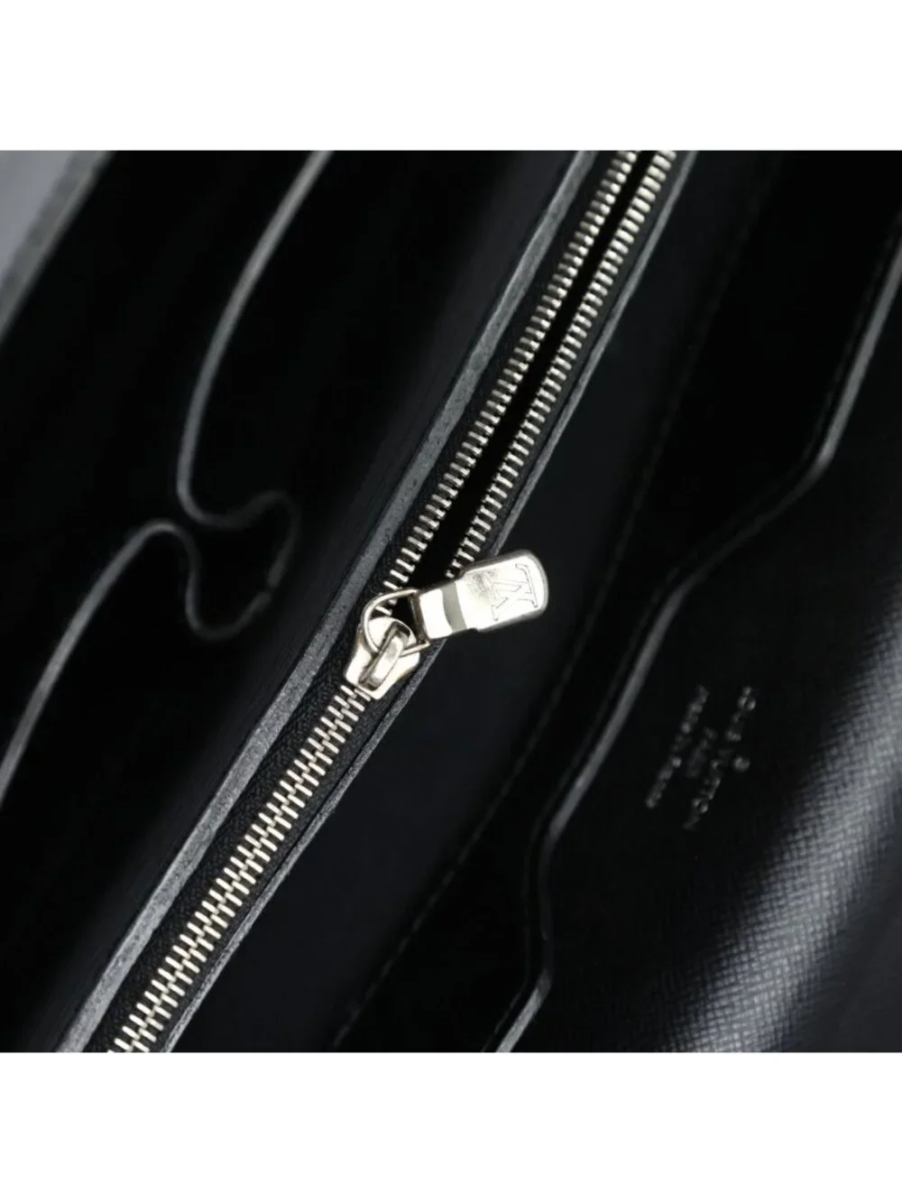Louis Vuitton Epi Document Purse Robusto Business Black